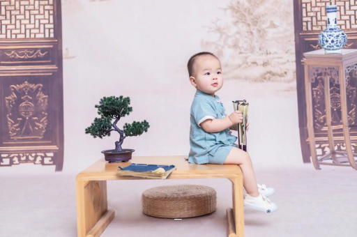 武威四个月宝宝可以坐着吗